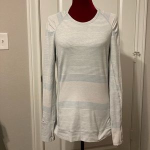 Lululemon long sleeve shirt